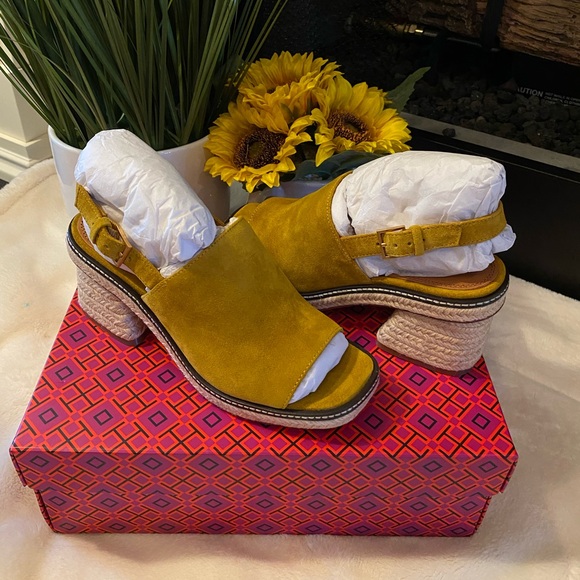 Tory Burch Shoes - Tory Burch Espadrille Nat Suede
